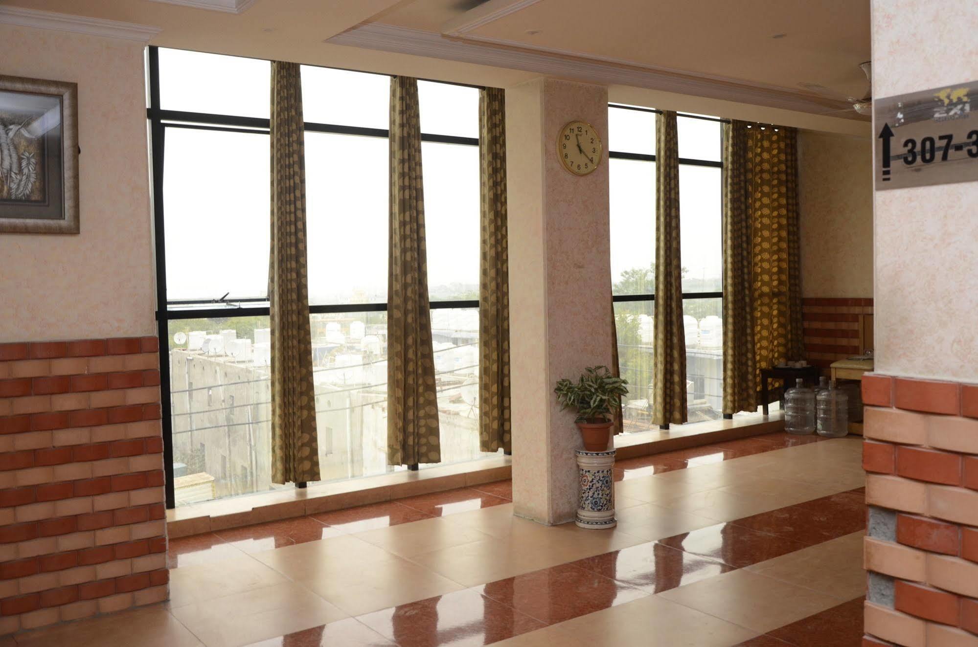 Fabexpress Grand Shoba Hotel Nova Deli Exterior foto