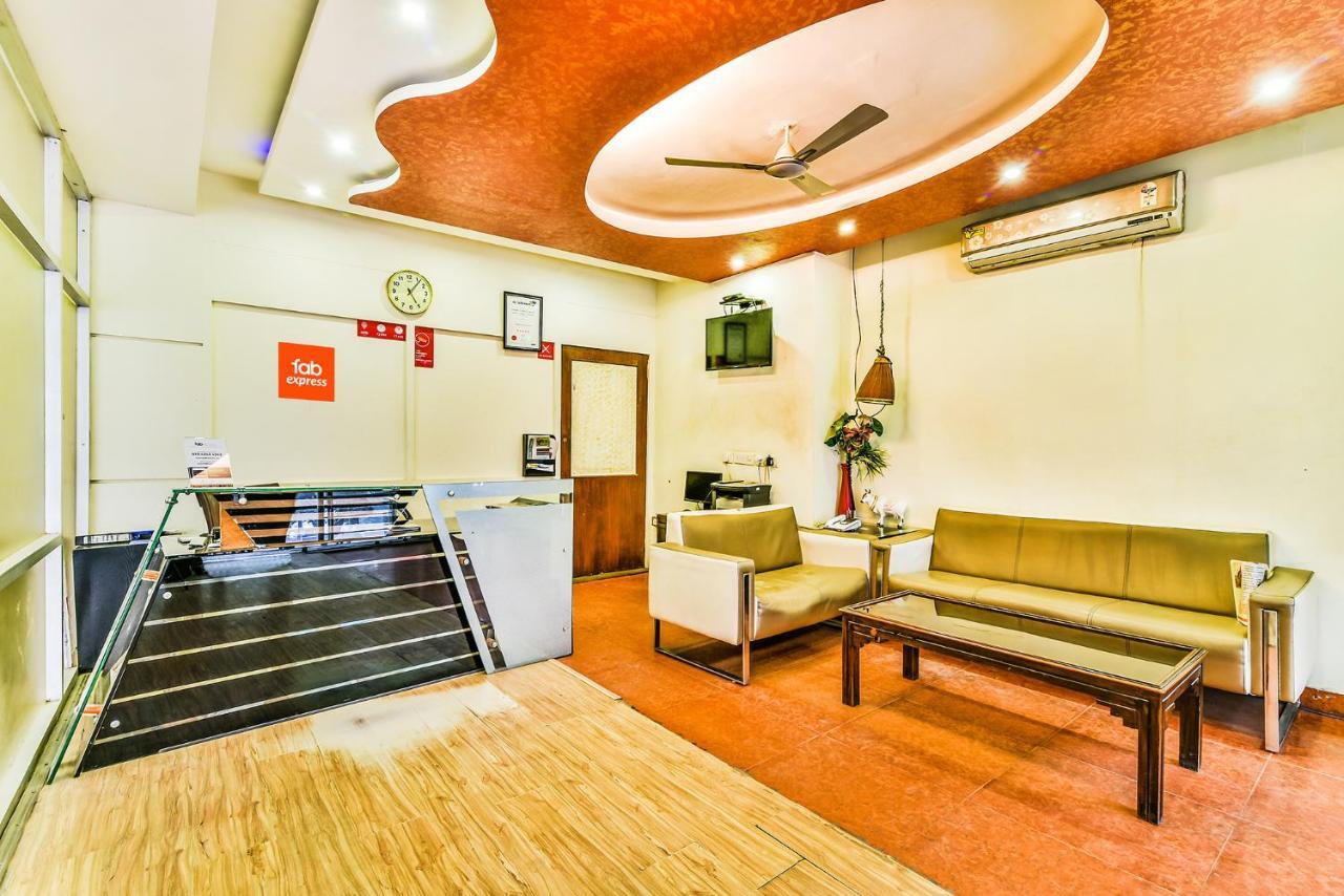 Fabexpress Grand Shoba Hotel Nova Deli Exterior foto
